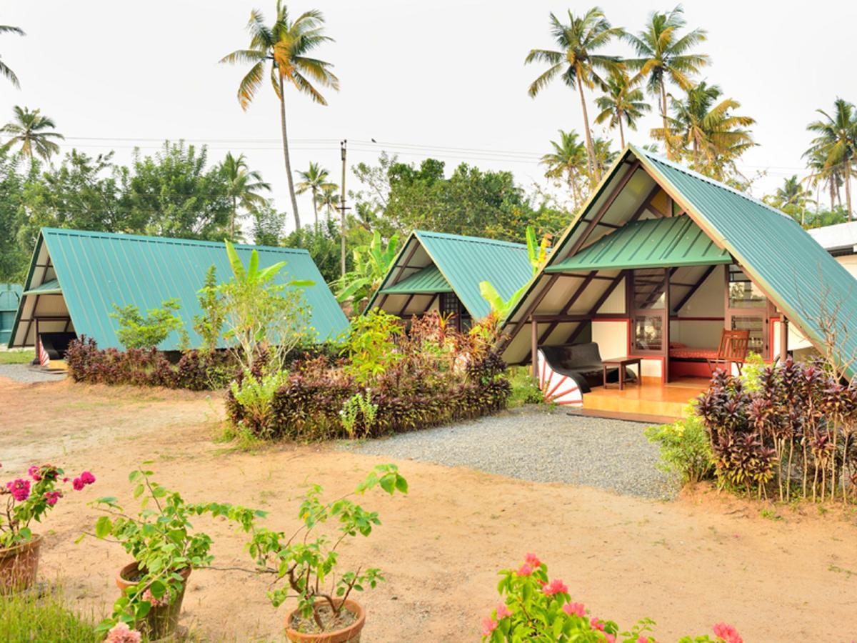 Kadaloram Beach Resort Kochi Exterior photo