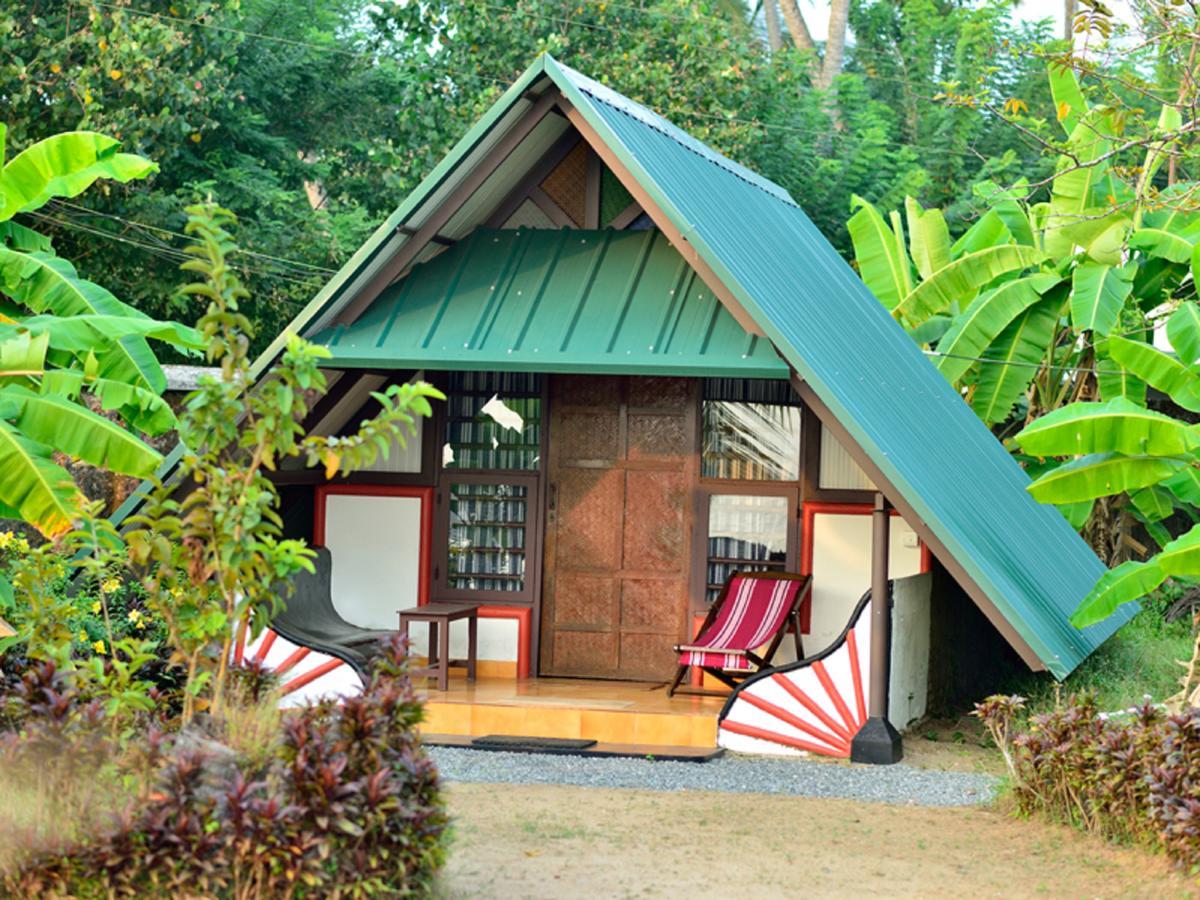 Kadaloram Beach Resort Kochi Exterior photo