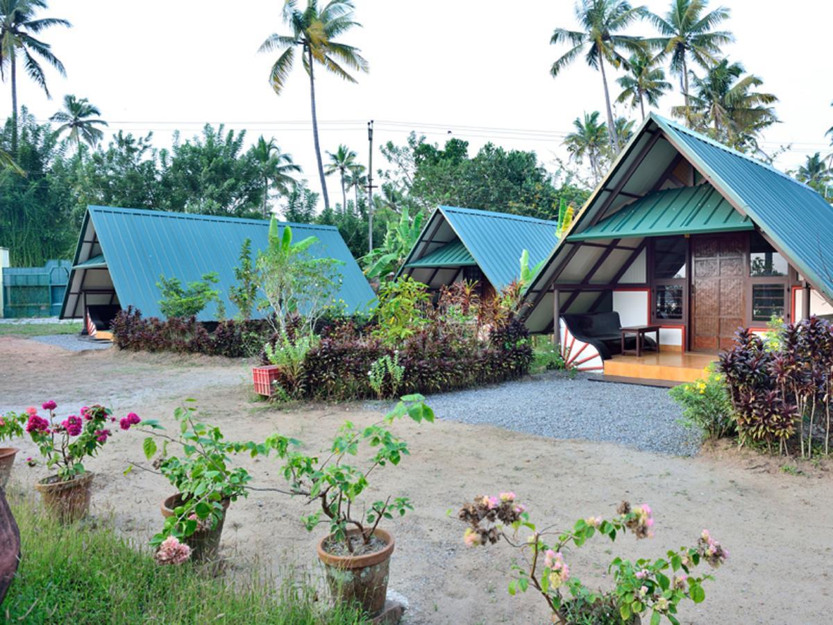 Kadaloram Beach Resort Kochi Exterior photo